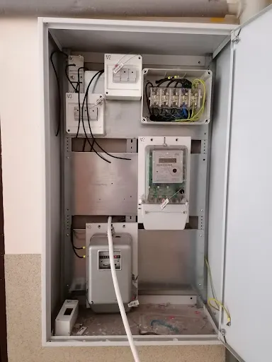 ElektroInstal Instalacje i Systemy Elektryczne Piotr Troszczyński